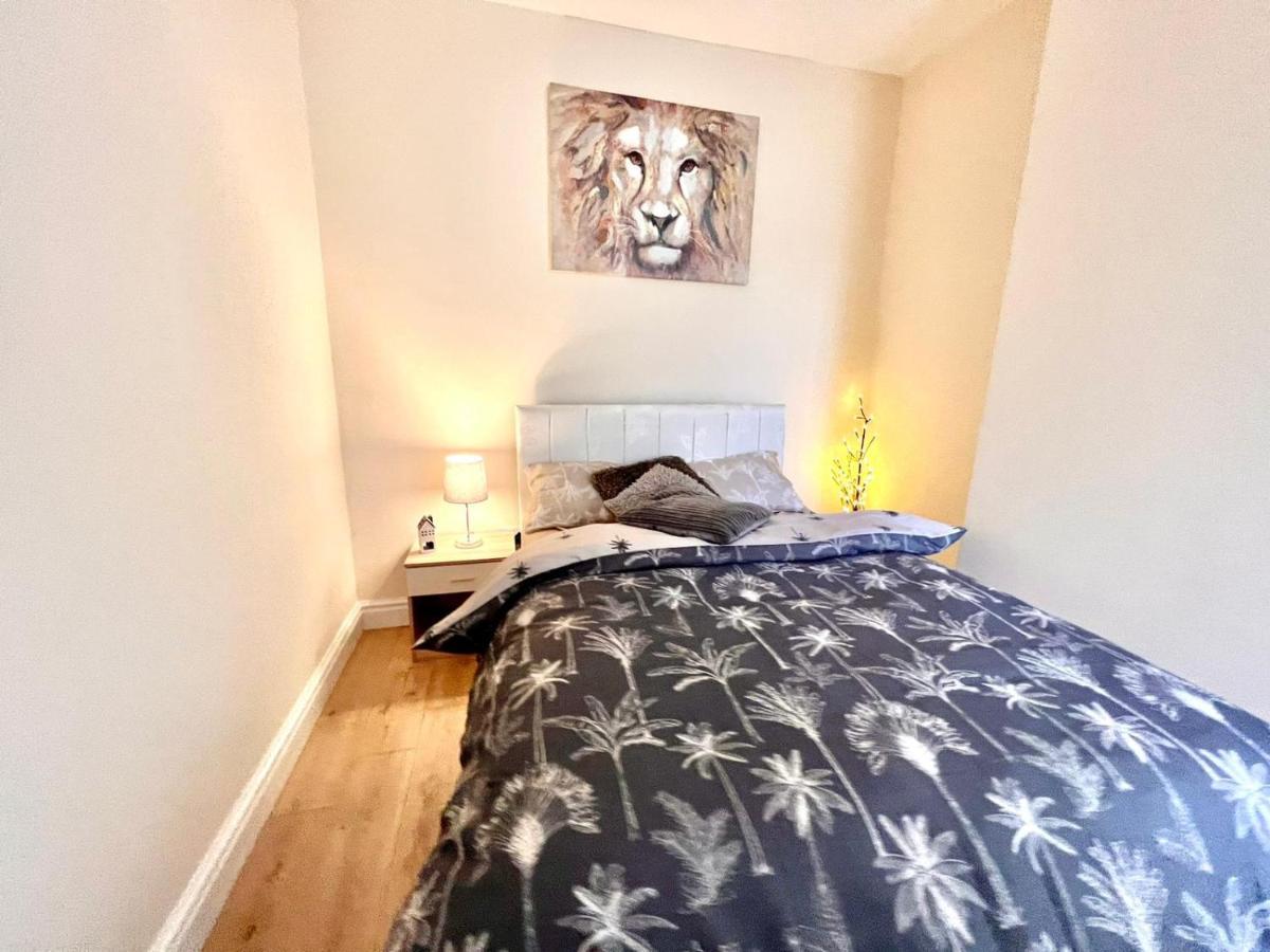Ferienwohnung Relax Dotcom Manchester Exterior foto