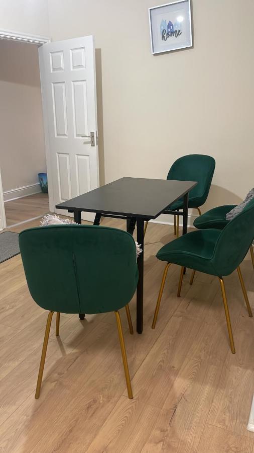 Ferienwohnung Relax Dotcom Manchester Exterior foto